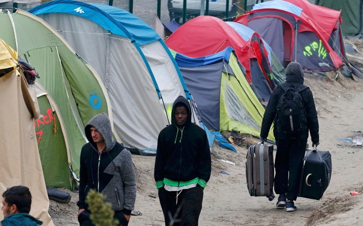 Πρόσφυγες έκλεισαν τον δρόμο με δέντρα και προκάλεσαν θανατηφόρο τροχαίο